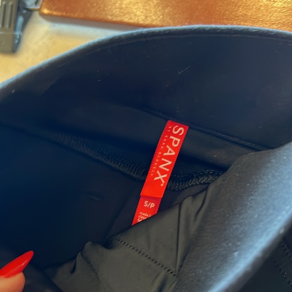 Spanx black dress ankle / capri pants small - Picture 4 of 5